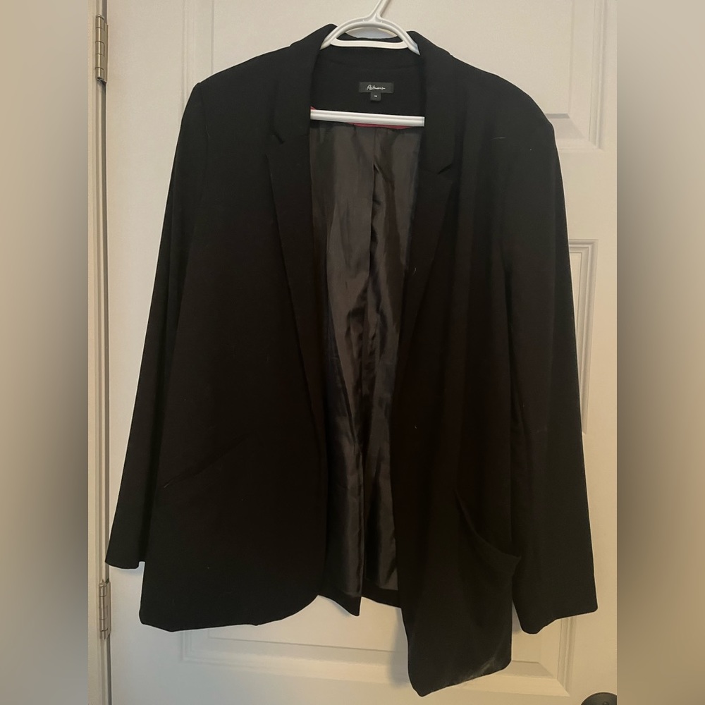 NWOT: REITMANS Black Blazer